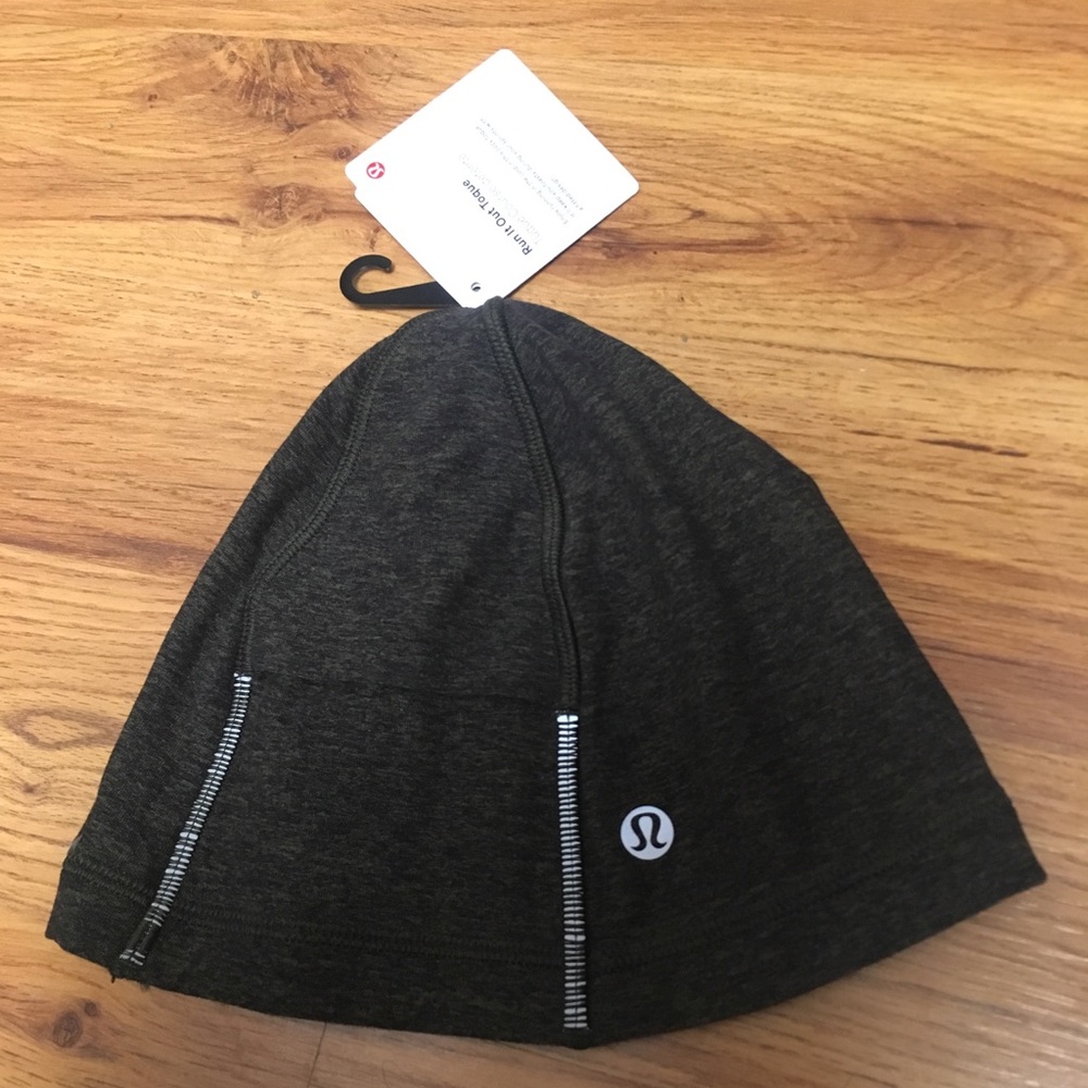 NWT Lululemon Run it Out Toque Hat Cap Olive/Black